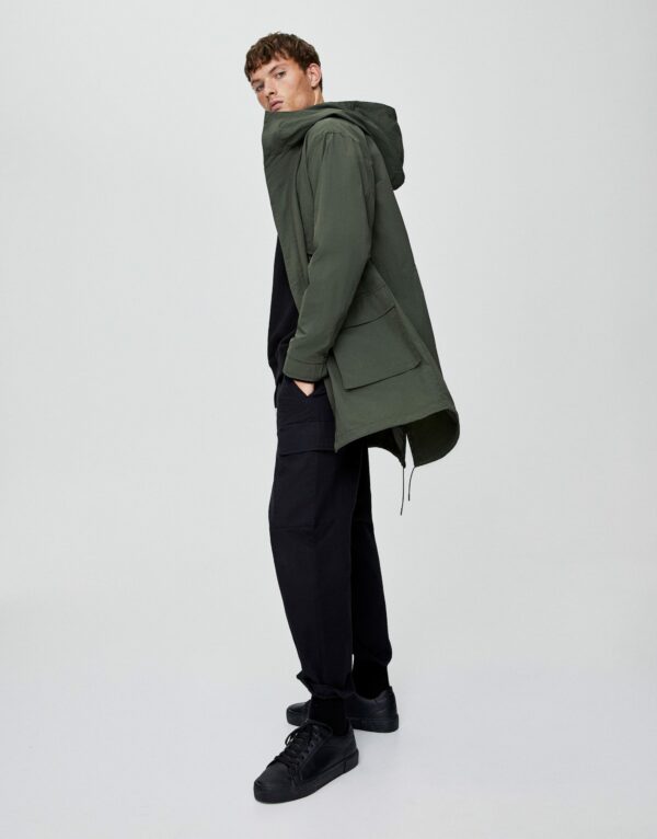 Lightweight Jacket With Front Pockets - Image 3